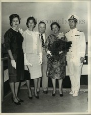 1964 Press Photo Mrs. Lyal A