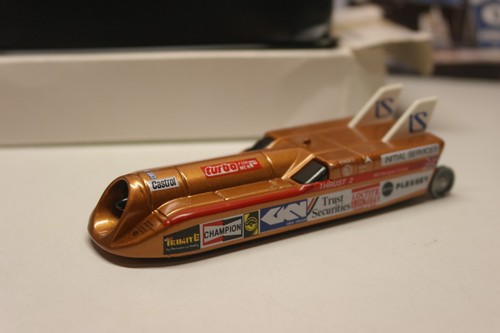 Lledo land speed car - land,