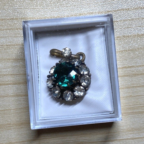Victorian emerald green paste - emerald,