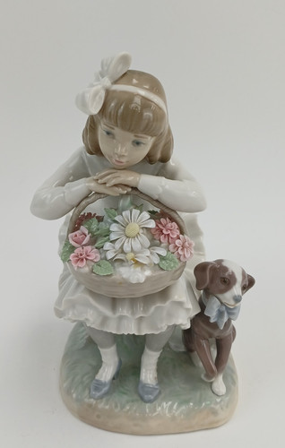 Lladro girl with - lladro, flower