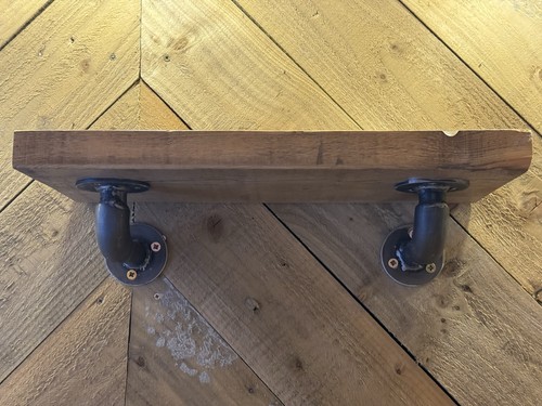 Industrial wood wall - wood, mounted