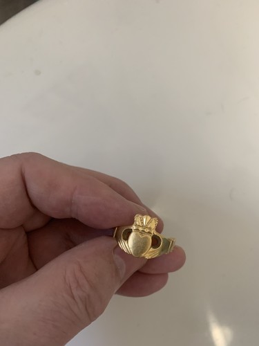 Gold irish claddagh ring - gold,