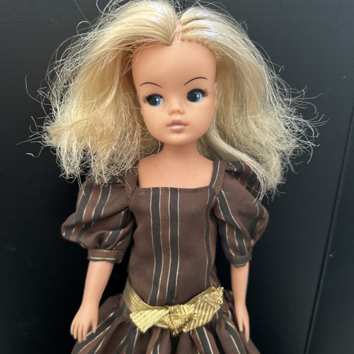 Vintage sindy doll gen - sindy,