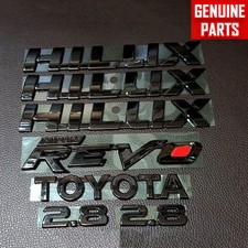 TOYOTA HILUX PIANO BLACK LOGO