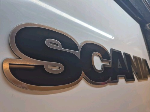Scania outlined grill badge - scania,