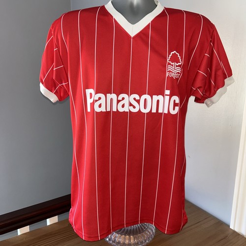 Small nottingham forest home - small,