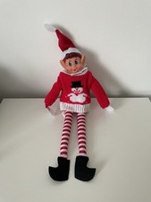Elf on the shelf, Elves