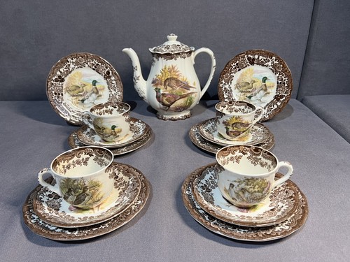 Royal worcester palissy game - worcester,