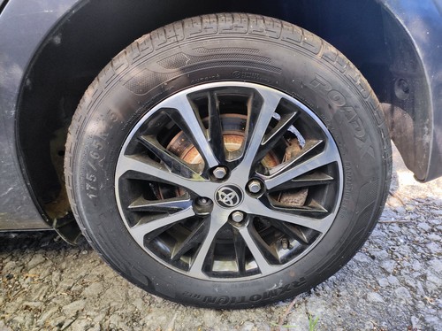 2019 toyota yaris - yaris, alloy
