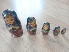 RUSSIAN DOLLS 5 PIECE WOOD