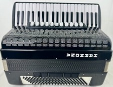 Harmona (Weltmeister) - 41 Key / 120 Bass - 4 Voice Musette Piano Accordion