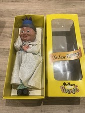 VTG Pelham Puppets Queen