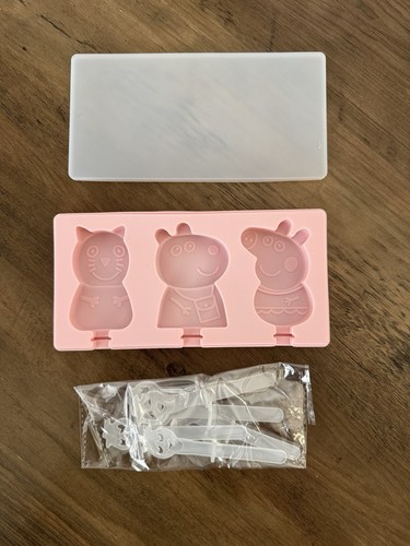 Peppa pig popsicle molds - pig,