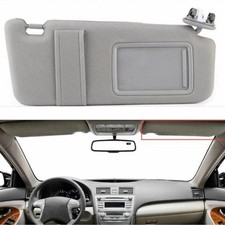 Right windshield sun visor for