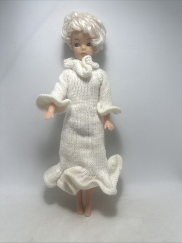 Vintage sindy type - vintage,