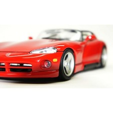 Used Collectible 1/18 Bburago 1992 Dodge Viper RT10 Diecast Model Car