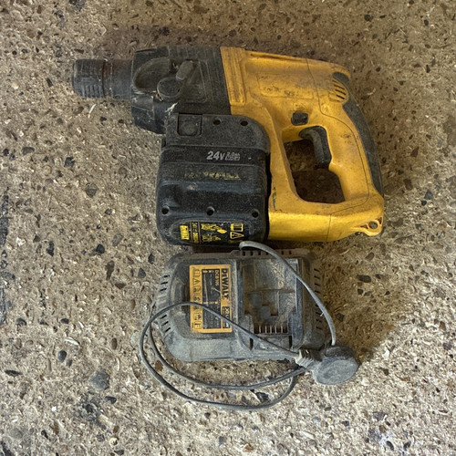 Dewalt dw024 24v - nicd, cordless