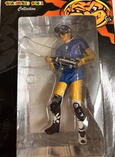 Minichamps 1/12 Valentino Rossi Figurine Standing/Champagne Sachsenring 2006 GP