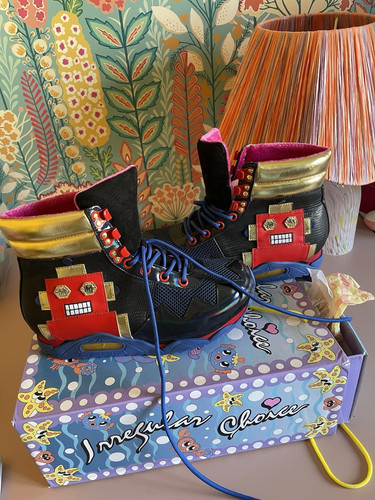 Irregular choice beep bop - beep, boop