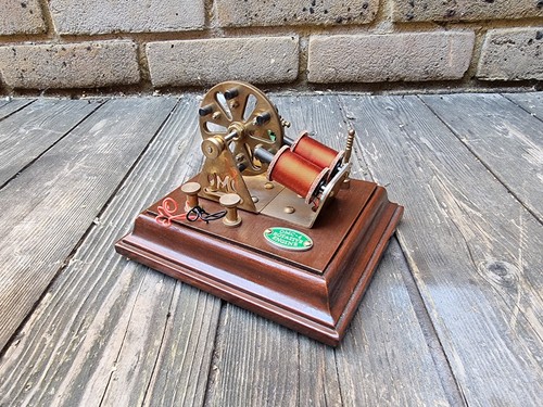 Old model company rotative - old,