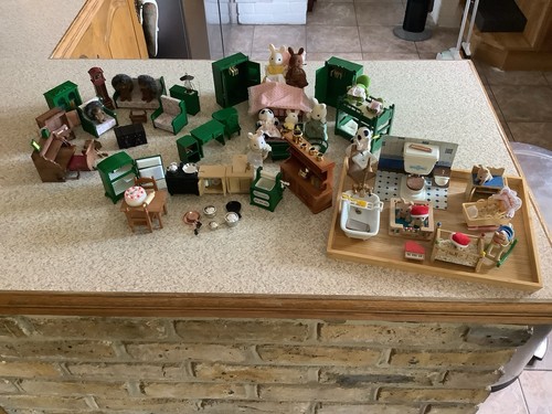 Vintage sylvanian family dolls - vintage,