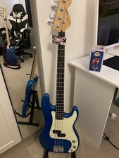 Vintage 4-String P Bass Guitar