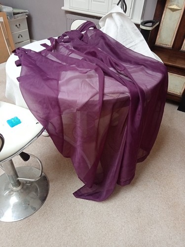 Pair net curtains - , x