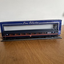 Lima L305460 GNER 2nd Class Mk3 42323 Coach E (missing buffers)