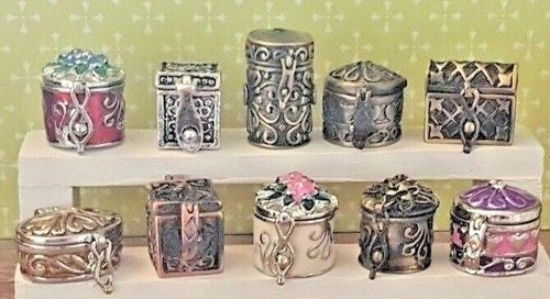 Miniature metal opening
