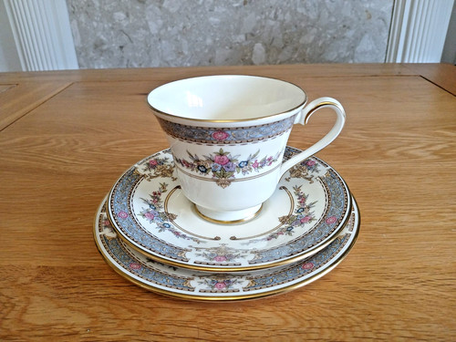 Beautiful vintage 1979 minton - vintage,