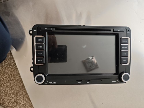 Volkswagen radio seat 7 - volkswagen,
