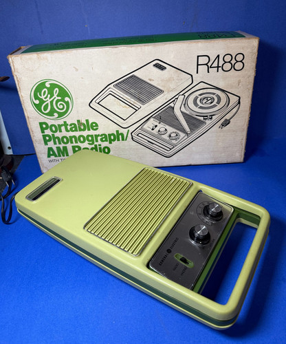 Vtg 1960 mcm portable am - vtg,