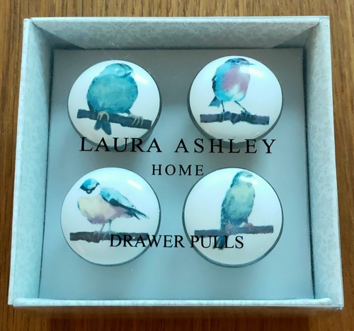 Laura ashley set garden - of, 4