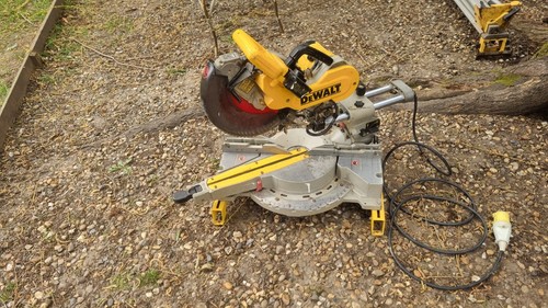 Dewalt mitre saw - mitre,