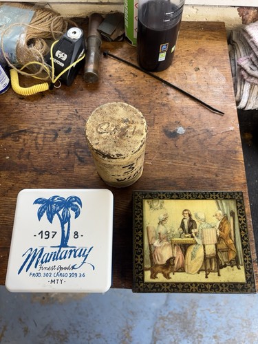 Vintage biscuit tins - 5,