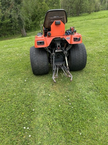 Kubota bx2200 compact tractor - kubota,