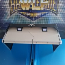 Commentator Announce Table &