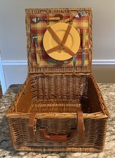 Vintage Optima British Wicker