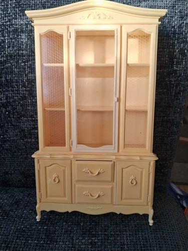 Vintage sindy display unit - display,