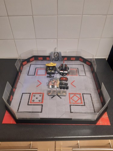 Hexbug robot wars foldable - hexbug,