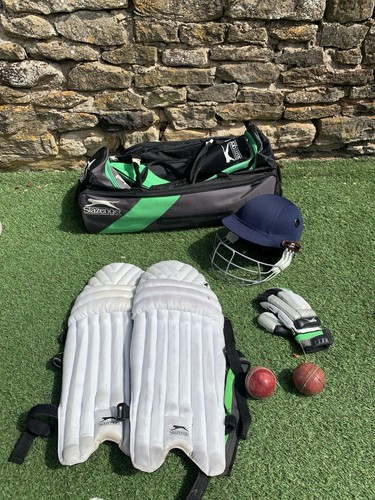Boys junior cricket - junior, kit