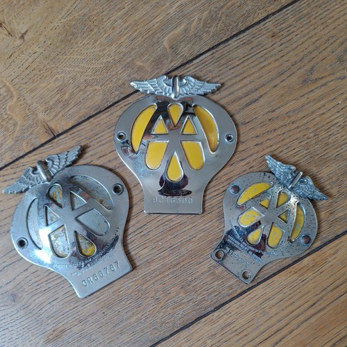 Vintage car badges aa - -,