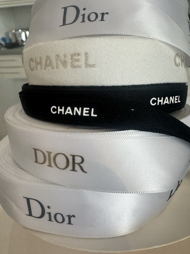 Dior chanel satin logo - &,