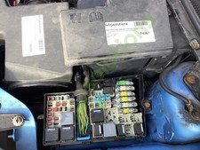 FORD FOCUS MK2 2008-2011 Fuse Box In Engine Bay