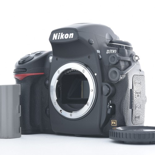 Nikon d700 is chr - [as,