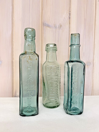 Vintage glass bottles green - green, x3