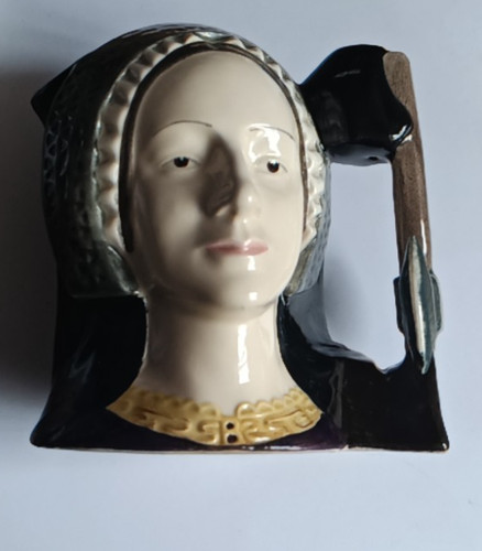 Small royal doulton character - small,