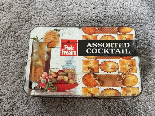 Vintage tin peek freans - vintage,