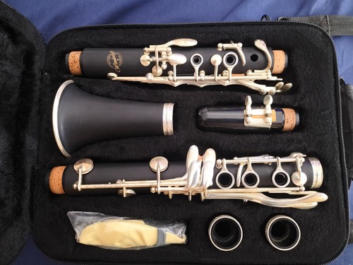 Windcraft clarinet and - , case
