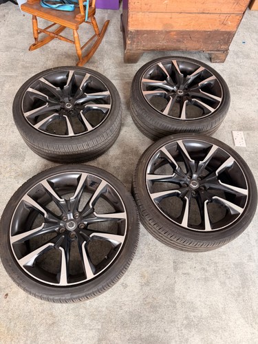 Volvo alloys with tyres - volvo, 22